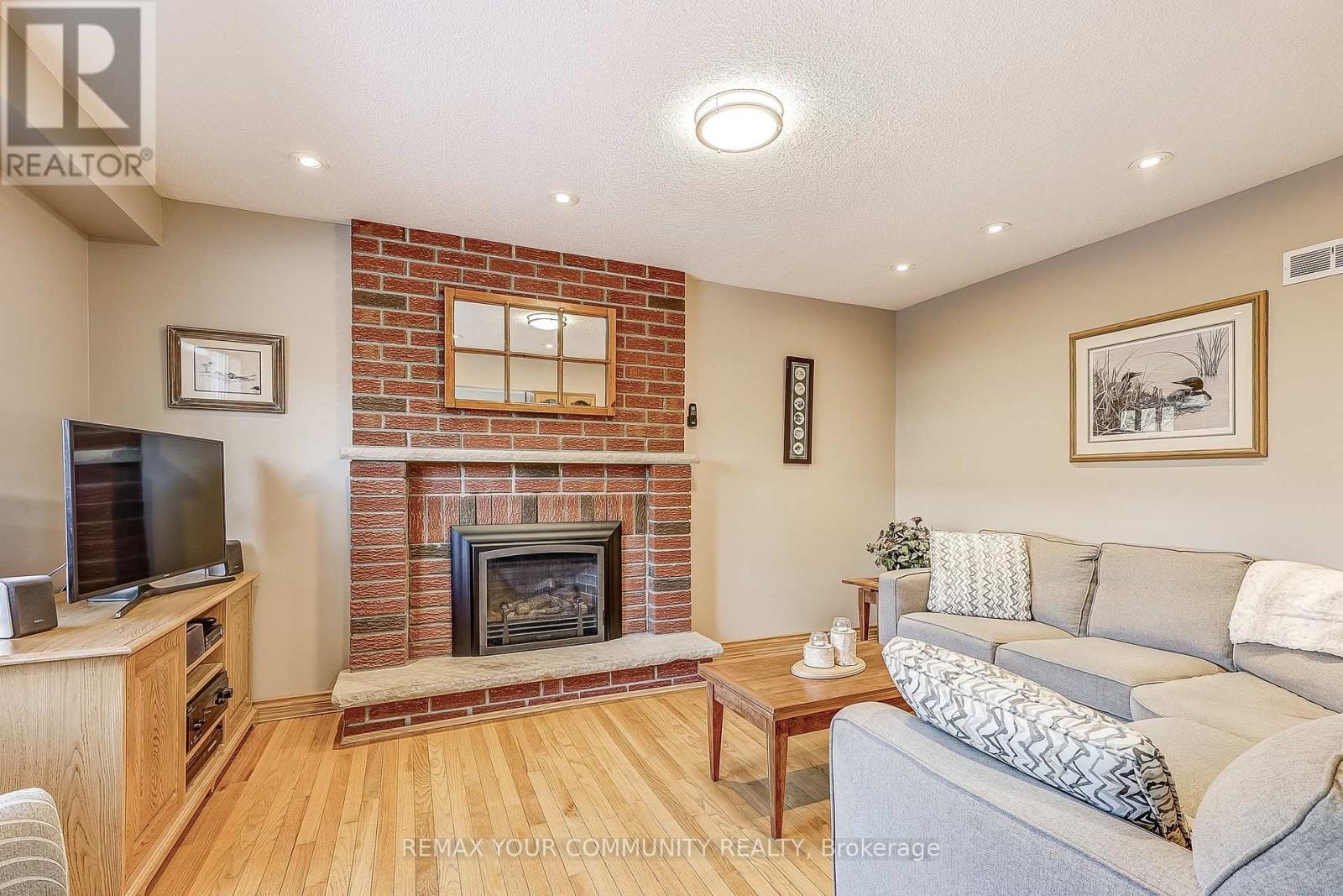 3 Sawyer Crescent, Markham, Ontario  L3P 5V1 - Photo 9 - N12720204