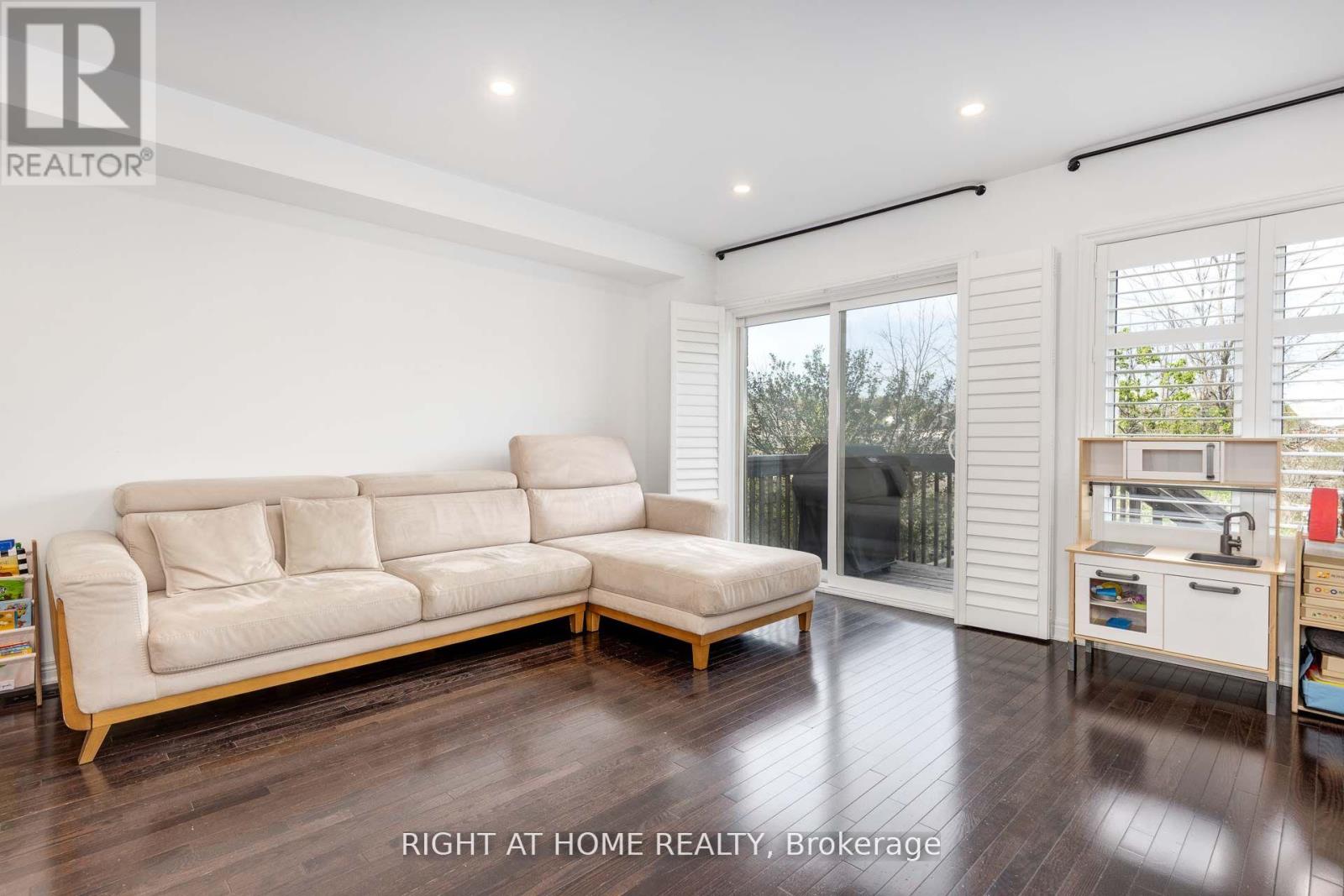 366 Doak Lane, Newmarket, Ontario  L3Y 0A8 - Photo 11 - N12720206