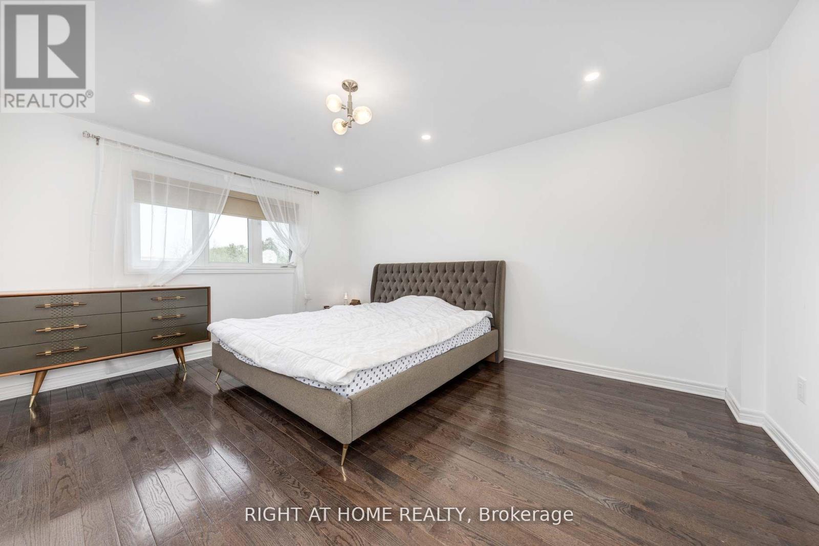 366 Doak Lane, Newmarket, Ontario  L3Y 0A8 - Photo 19 - N12720206