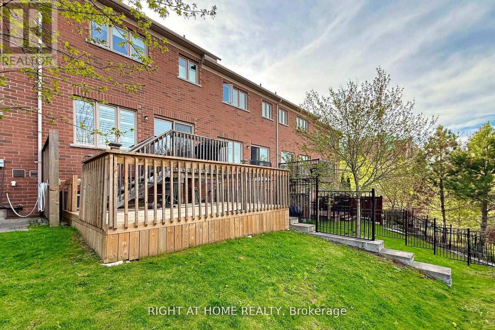 366 Doak Lane, Newmarket, Ontario  L3Y 0A8 - Photo 38 - N12720206