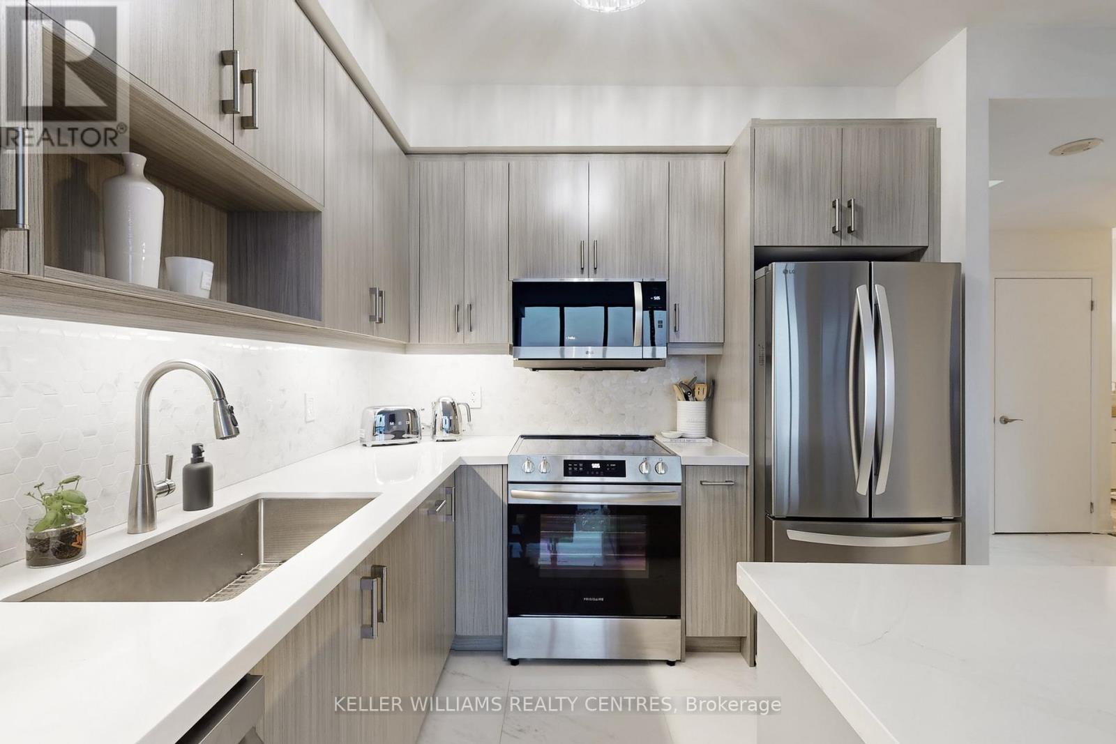 1410 - 2900 Highway 7 Road, Vaughan, Ontario  L4K 0G3 - Photo 4 - N12720220