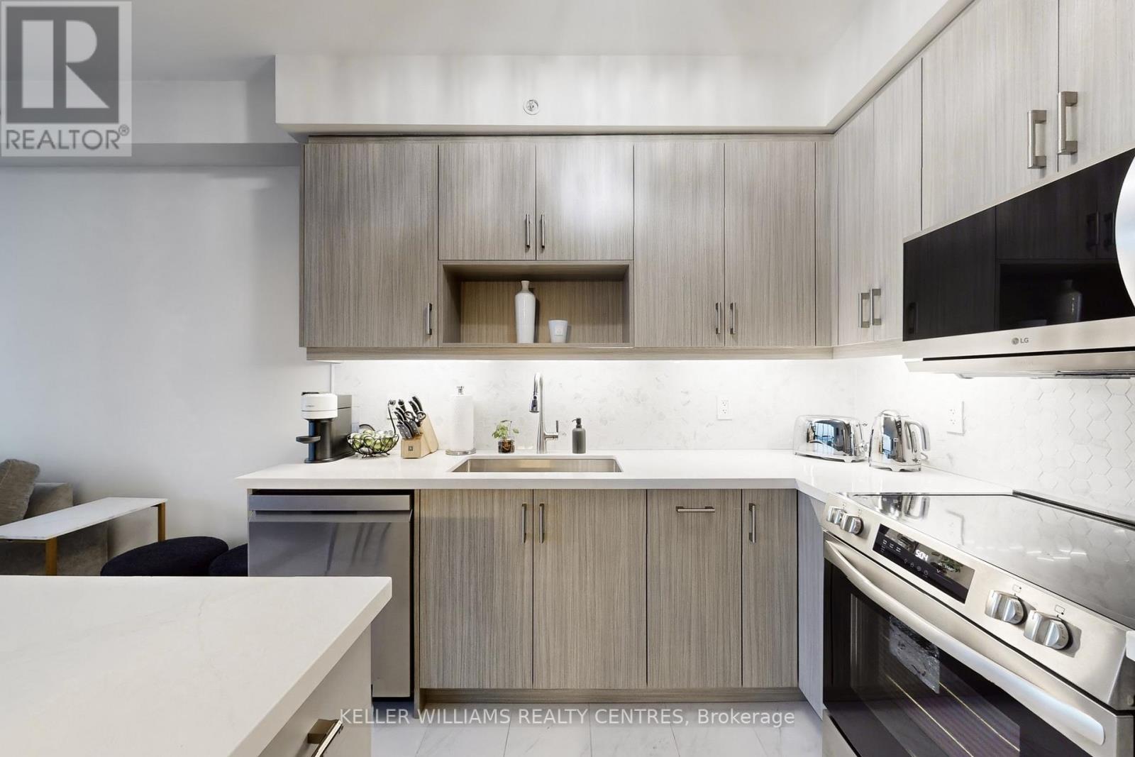 1410 - 2900 Highway 7 Road, Vaughan, Ontario  L4K 0G3 - Photo 5 - N12720220