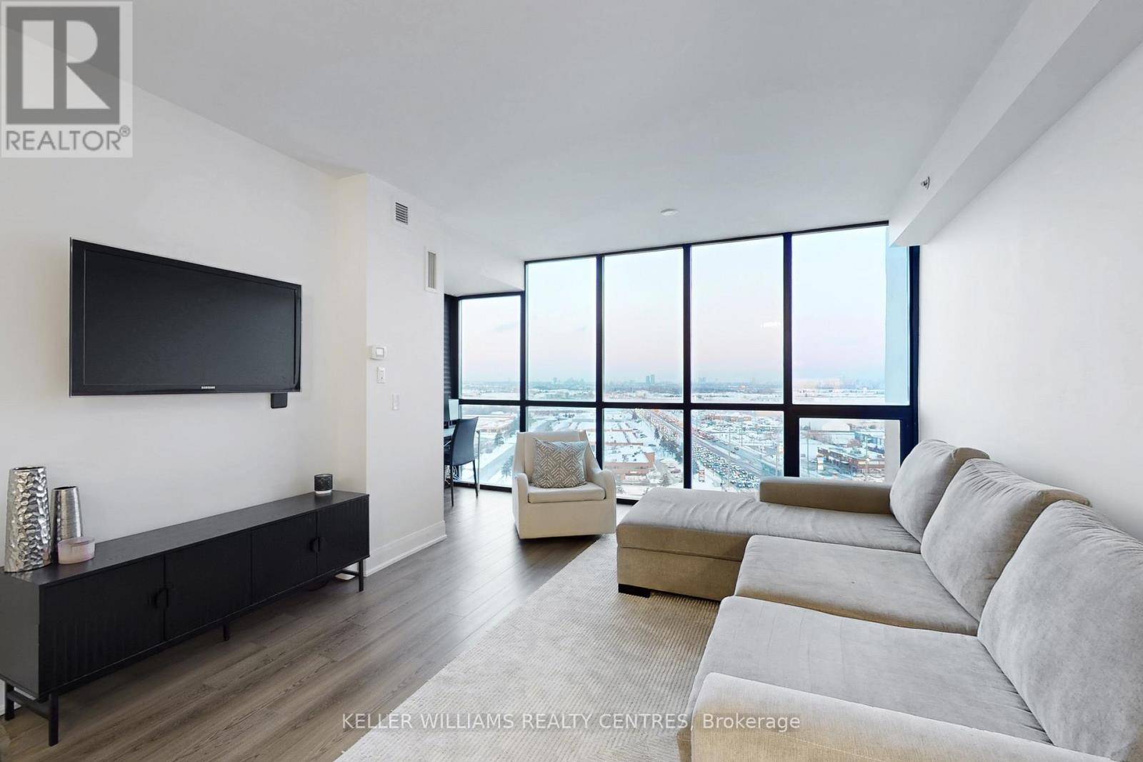 1410 - 2900 Highway 7 Road, Vaughan, Ontario  L4K 0G3 - Photo 9 - N12720220