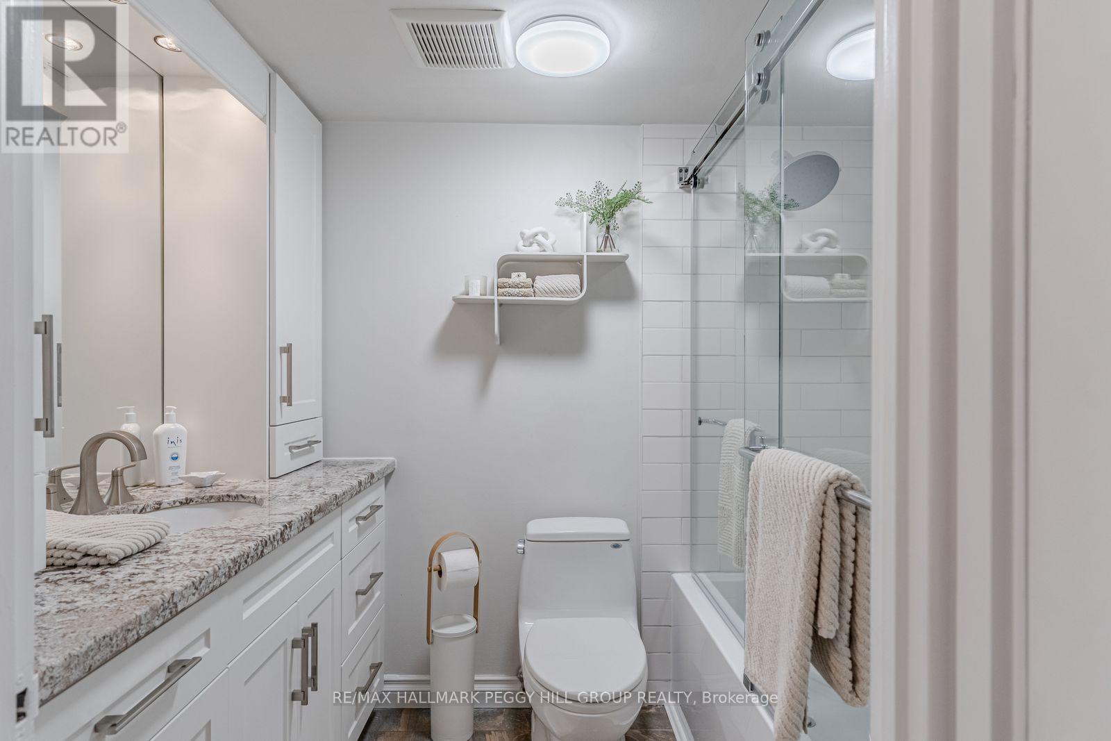 1103 - 150 Dunlop Street E, Barrie, Ontario  L4M 6H1 - Photo 12 - S12720076