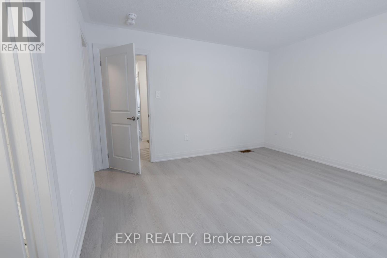 26 Stockholm Road, Barrie, Ontario  L9J 0L8 - Photo 10 - S12719810