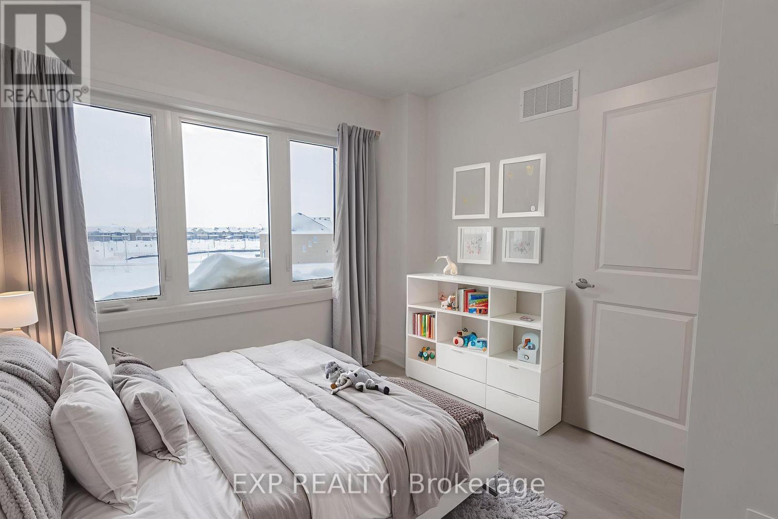 26 Stockholm Road, Barrie, Ontario  L9J 0L8 - Photo 14 - S12719810