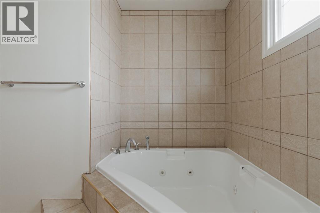 114 Highfield Street, Fort Mcmurray, Alberta  T9H 3T2 - Photo 18 - A2265830