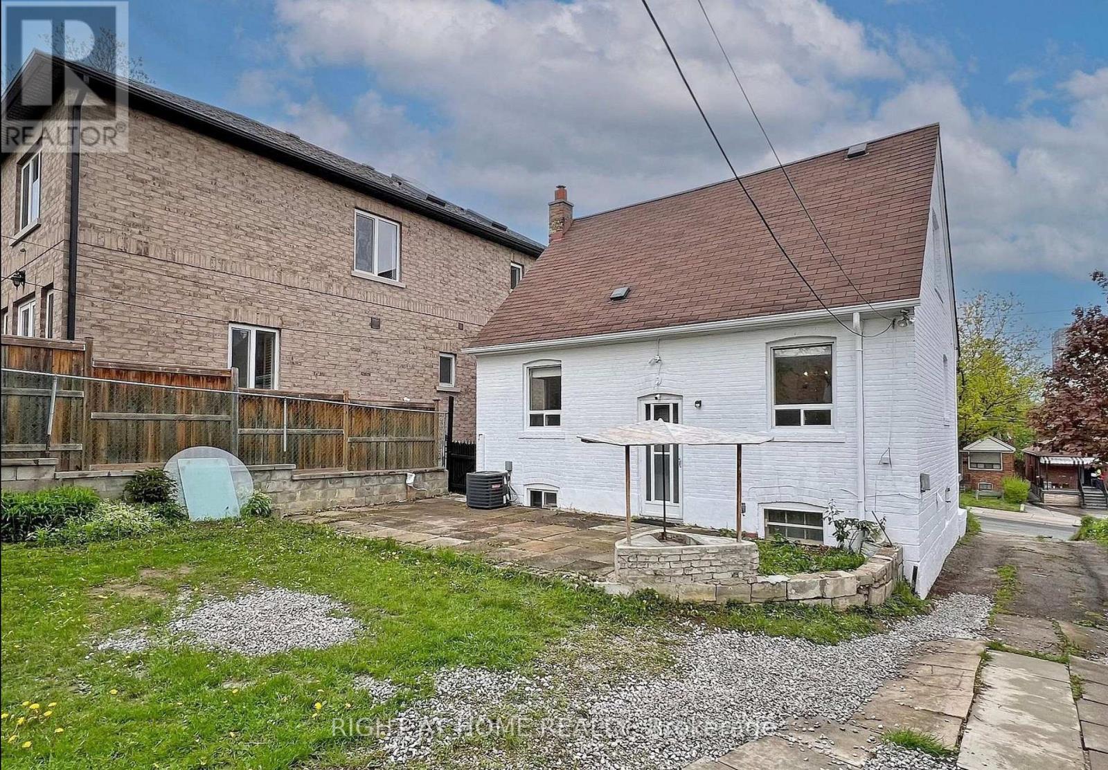 1876 Keele Street, Toronto, Ontario  M6M 3X6 - Photo 9 - W12720014