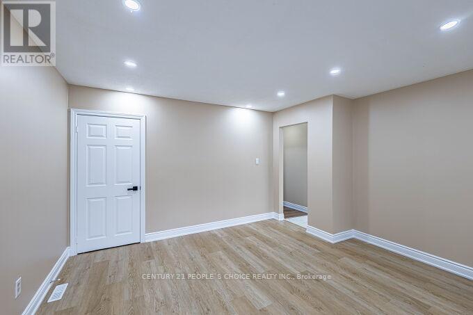 453 Ginger Downs, Mississauga, Ontario  L5A 3A8 - Photo 11 - W12720082