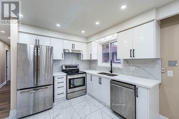 453 Ginger Downs, Mississauga, Ontario  L5A 3A8 - Photo 16 - W12720082