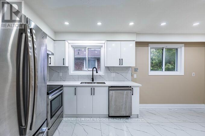 453 Ginger Downs, Mississauga, Ontario  L5A 3A8 - Photo 18 - W12720082