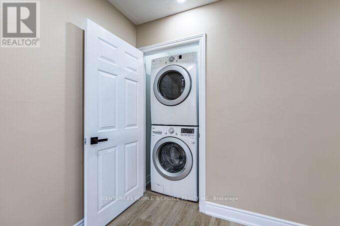 453 Ginger Downs, Mississauga, Ontario  L5A 3A8 - Photo 33 - W12720082