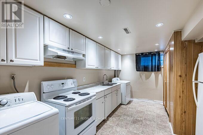 453 Ginger Downs, Mississauga, Ontario  L5A 3A8 - Photo 41 - W12720082