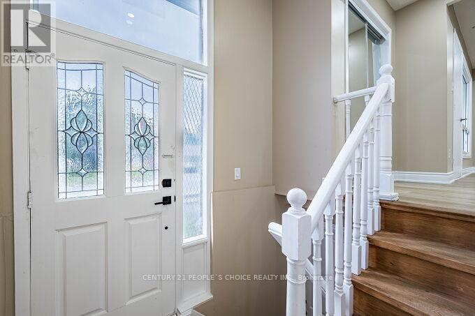 453 Ginger Downs, Mississauga, Ontario  L5A 3A8 - Photo 6 - W12720082