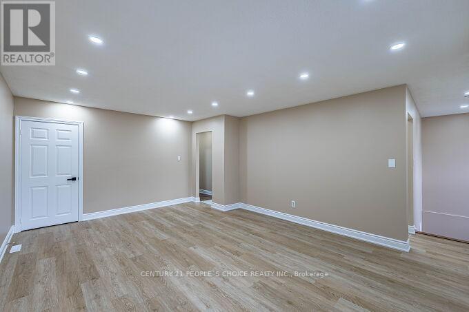 453 Ginger Downs, Mississauga, Ontario  L5A 3A8 - Photo 8 - W12720082