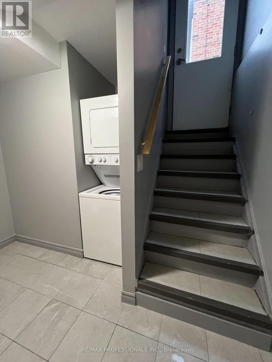 Lower-B - 53 Regent Road, Toronto, Ontario  M3K 1G8 - Photo 13 - W12720086