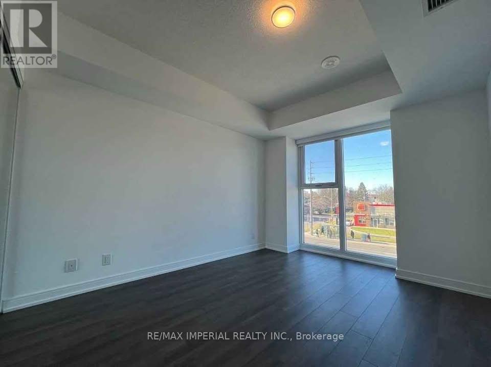 204 - 30 Samuel Wood Way, Toronto, Ontario  M9B 1B1 - Photo 5 - W12720098