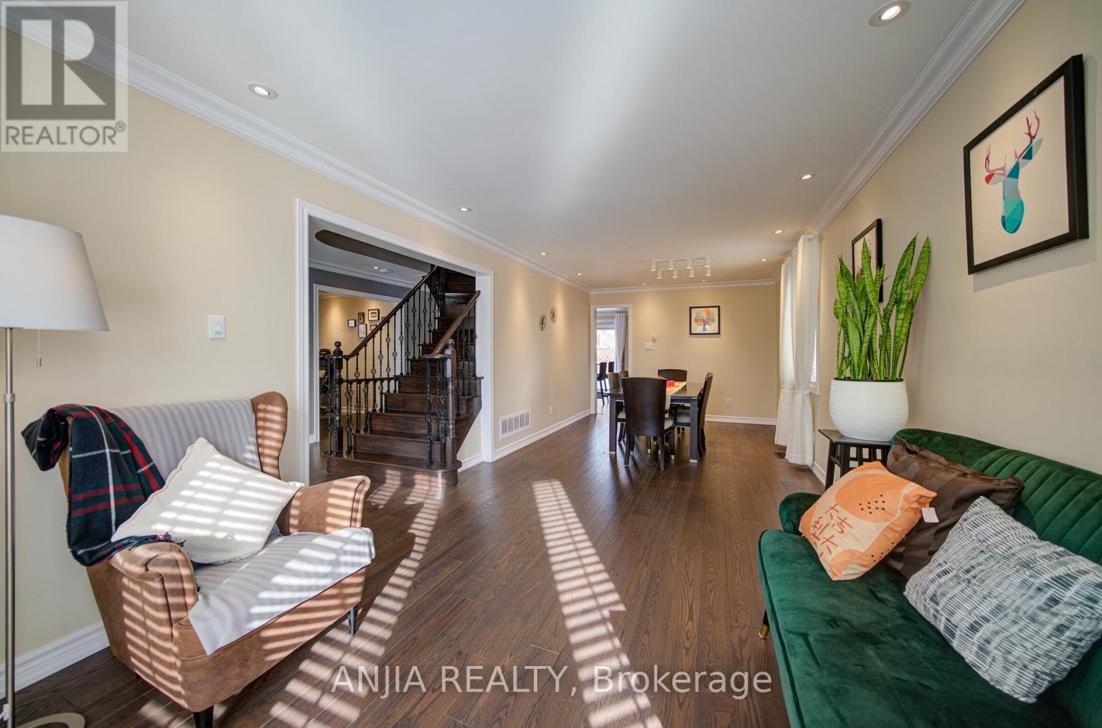 3435 Grand Park Drive, Mississauga, Ontario  L5B 4E3 - Photo 10 - W12720124