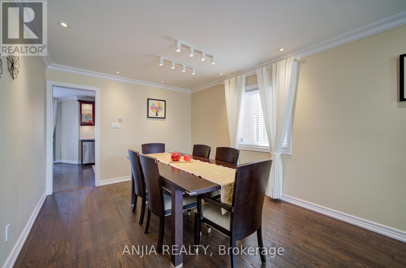 3435 Grand Park Drive, Mississauga, Ontario  L5B 4E3 - Photo 12 - W12720124
