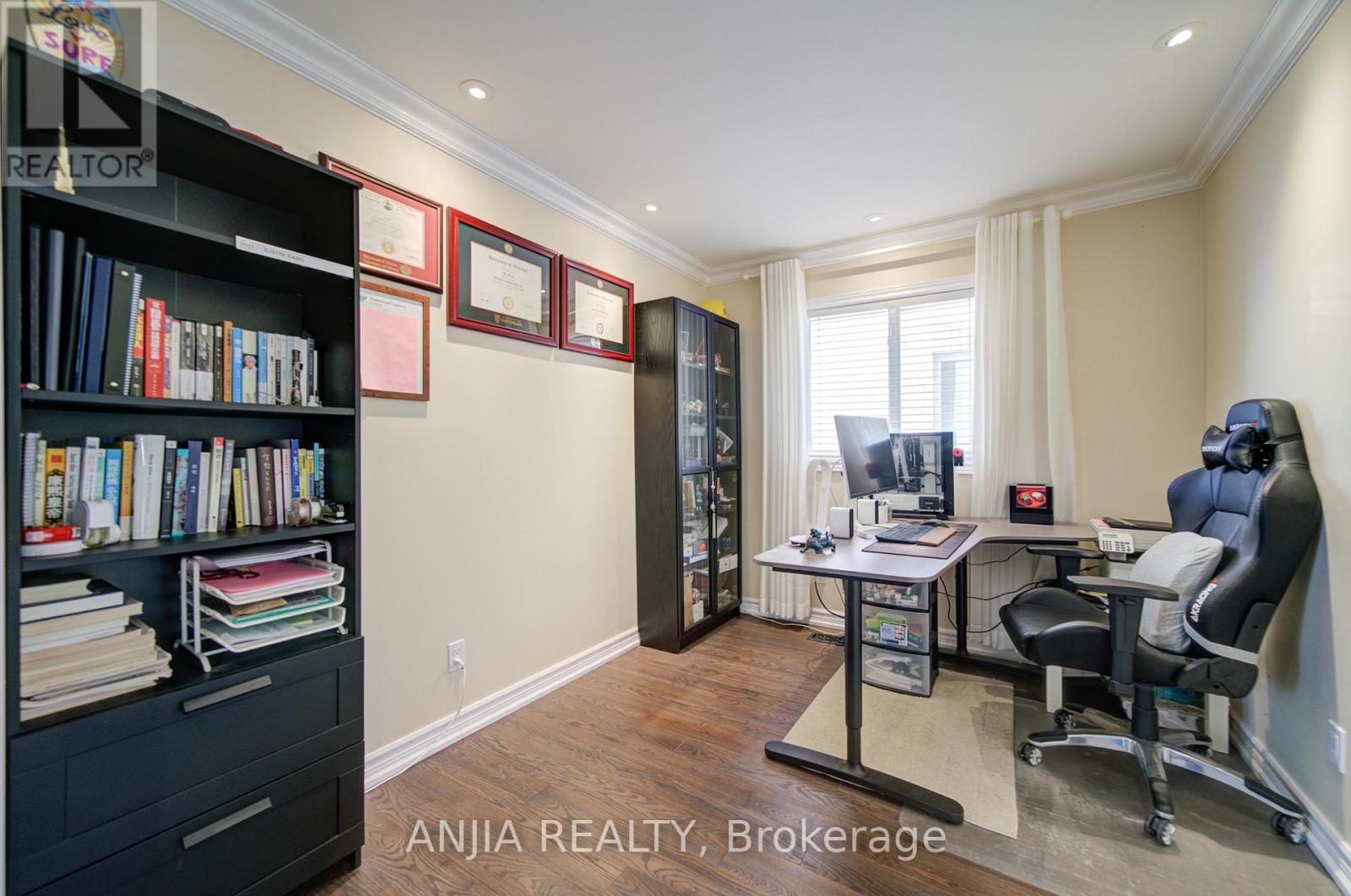 3435 Grand Park Drive, Mississauga, Ontario  L5B 4E3 - Photo 13 - W12720124