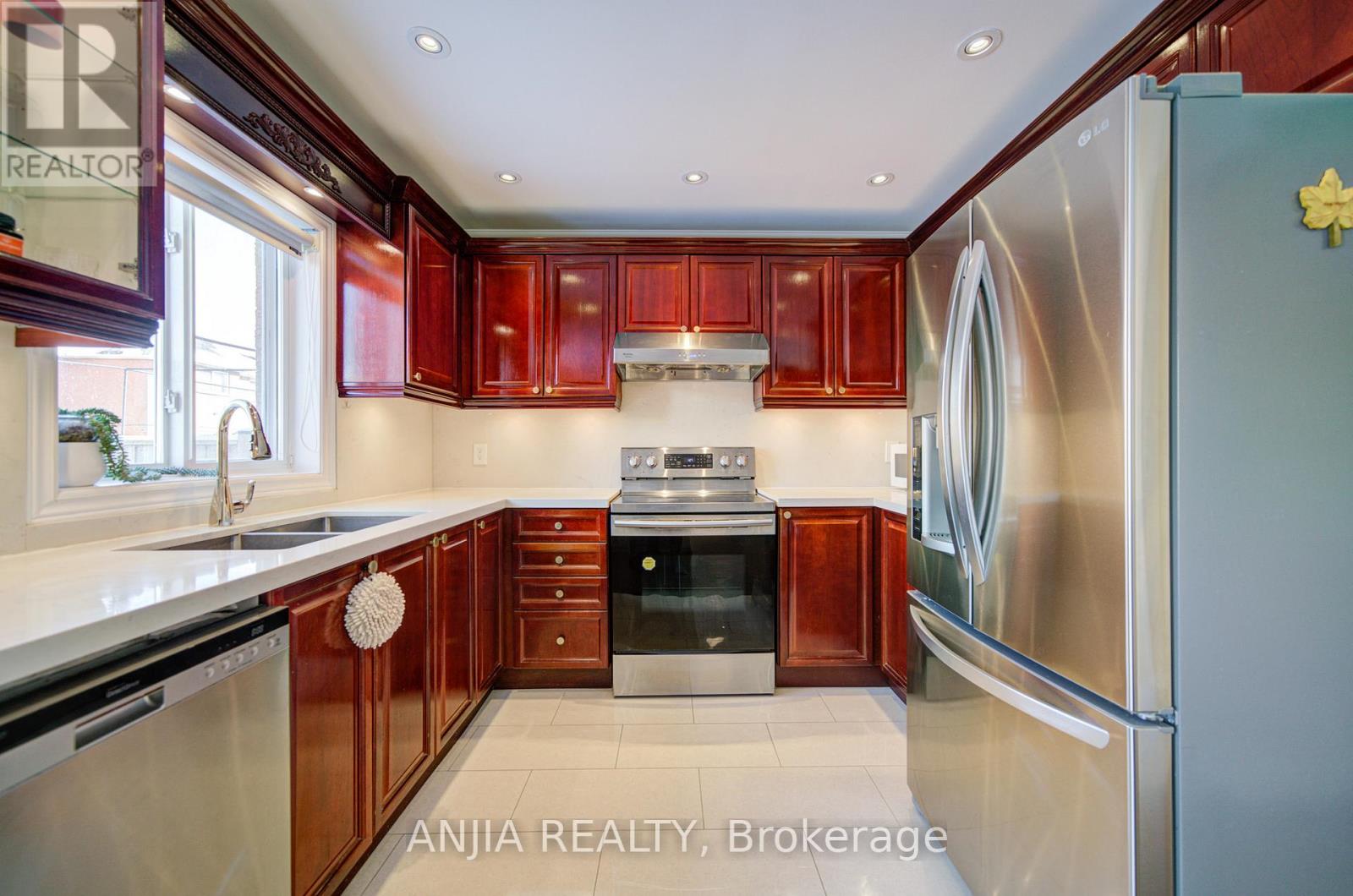 3435 Grand Park Drive, Mississauga, Ontario  L5B 4E3 - Photo 19 - W12720124