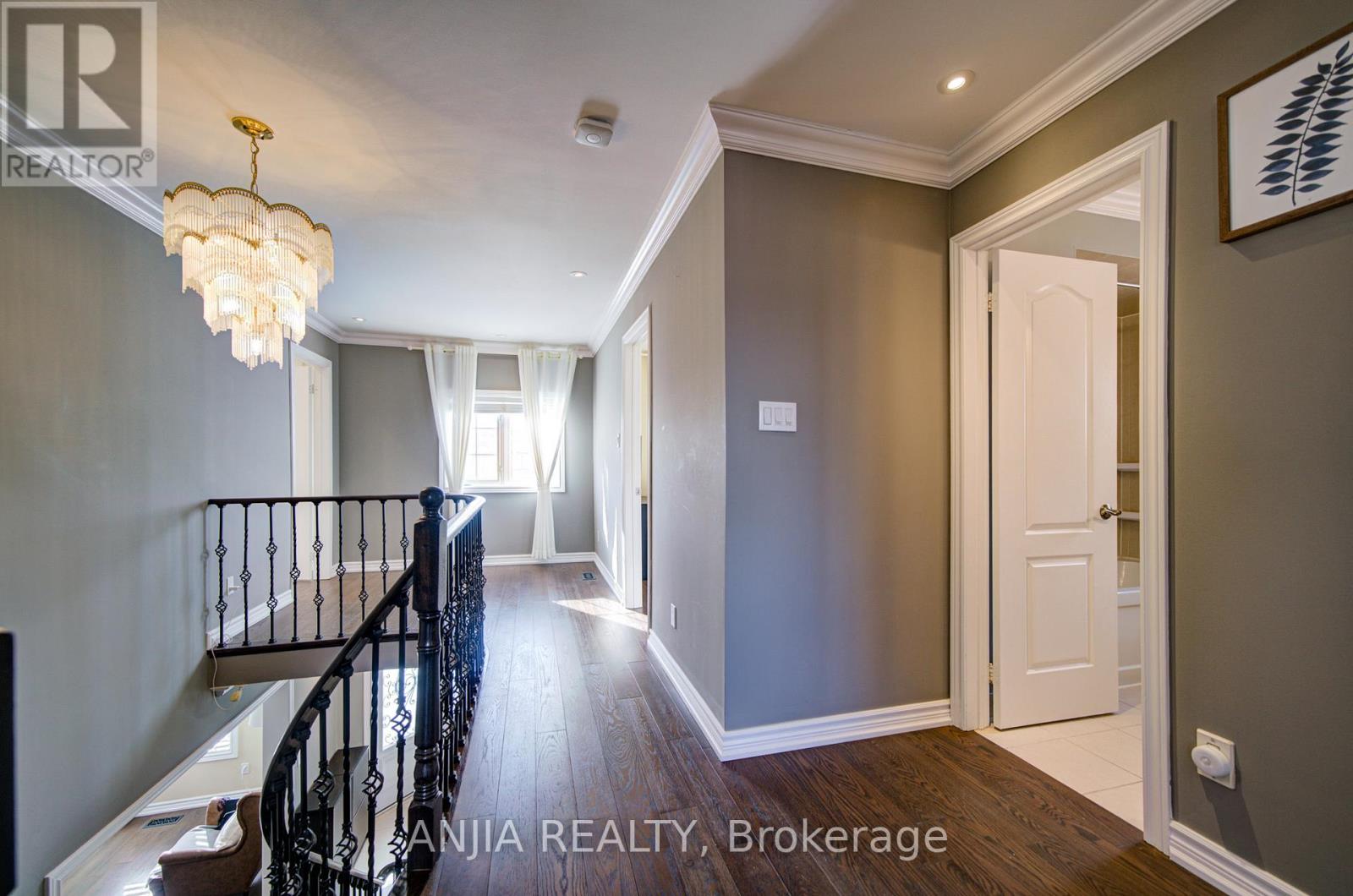 3435 Grand Park Drive, Mississauga, Ontario  L5B 4E3 - Photo 27 - W12720124