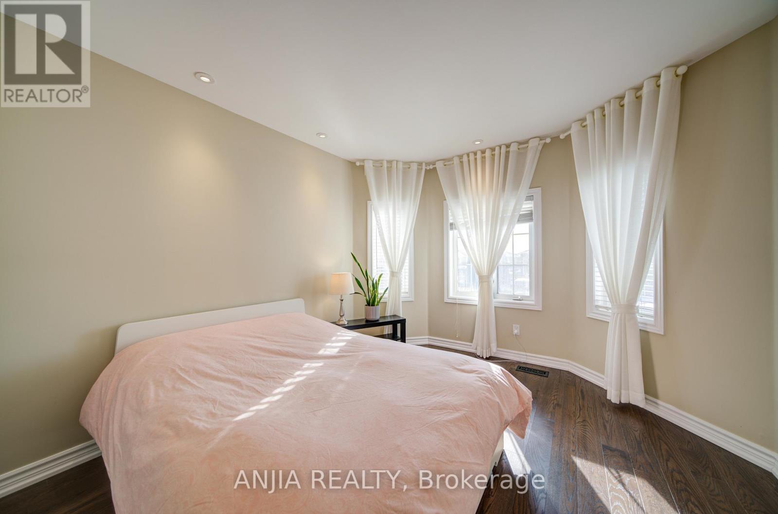 3435 Grand Park Drive, Mississauga, Ontario  L5B 4E3 - Photo 28 - W12720124