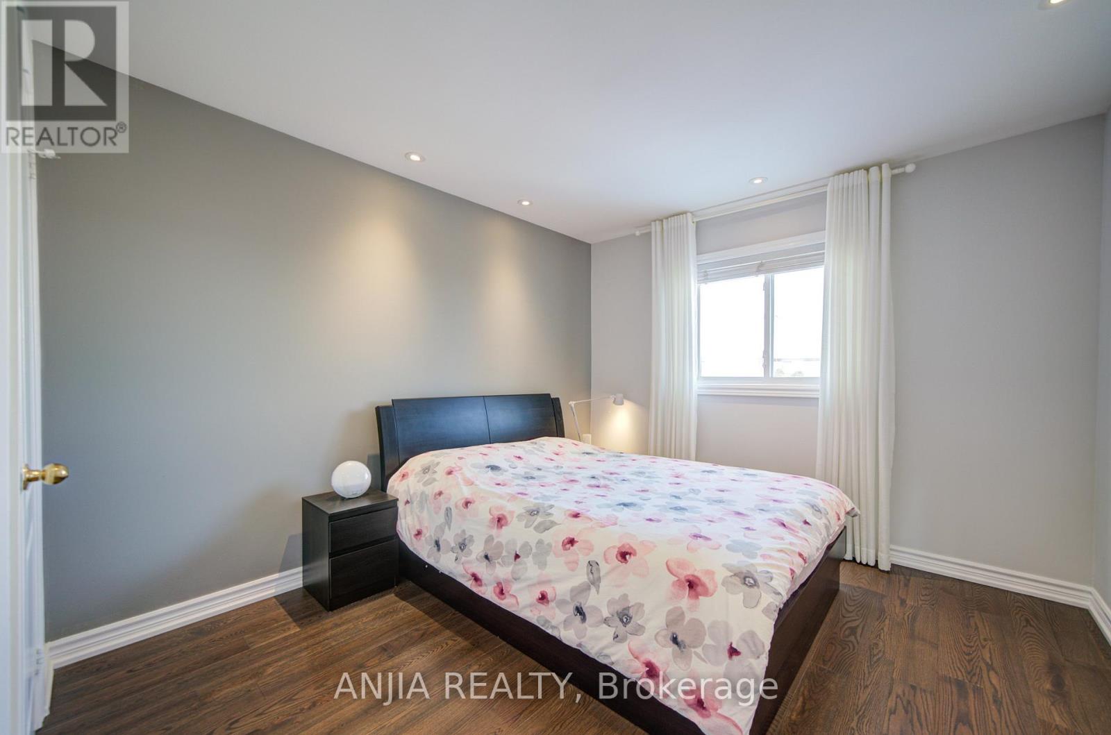 3435 Grand Park Drive, Mississauga, Ontario  L5B 4E3 - Photo 35 - W12720124