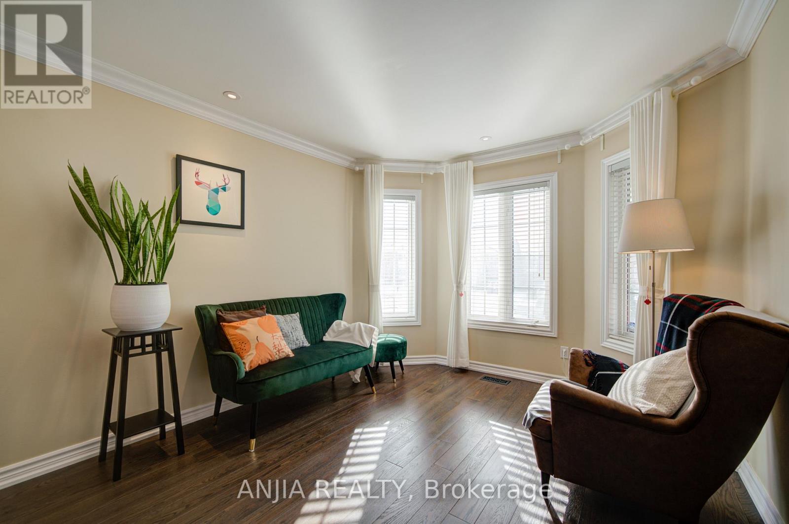 3435 Grand Park Drive, Mississauga, Ontario  L5B 4E3 - Photo 9 - W12720124