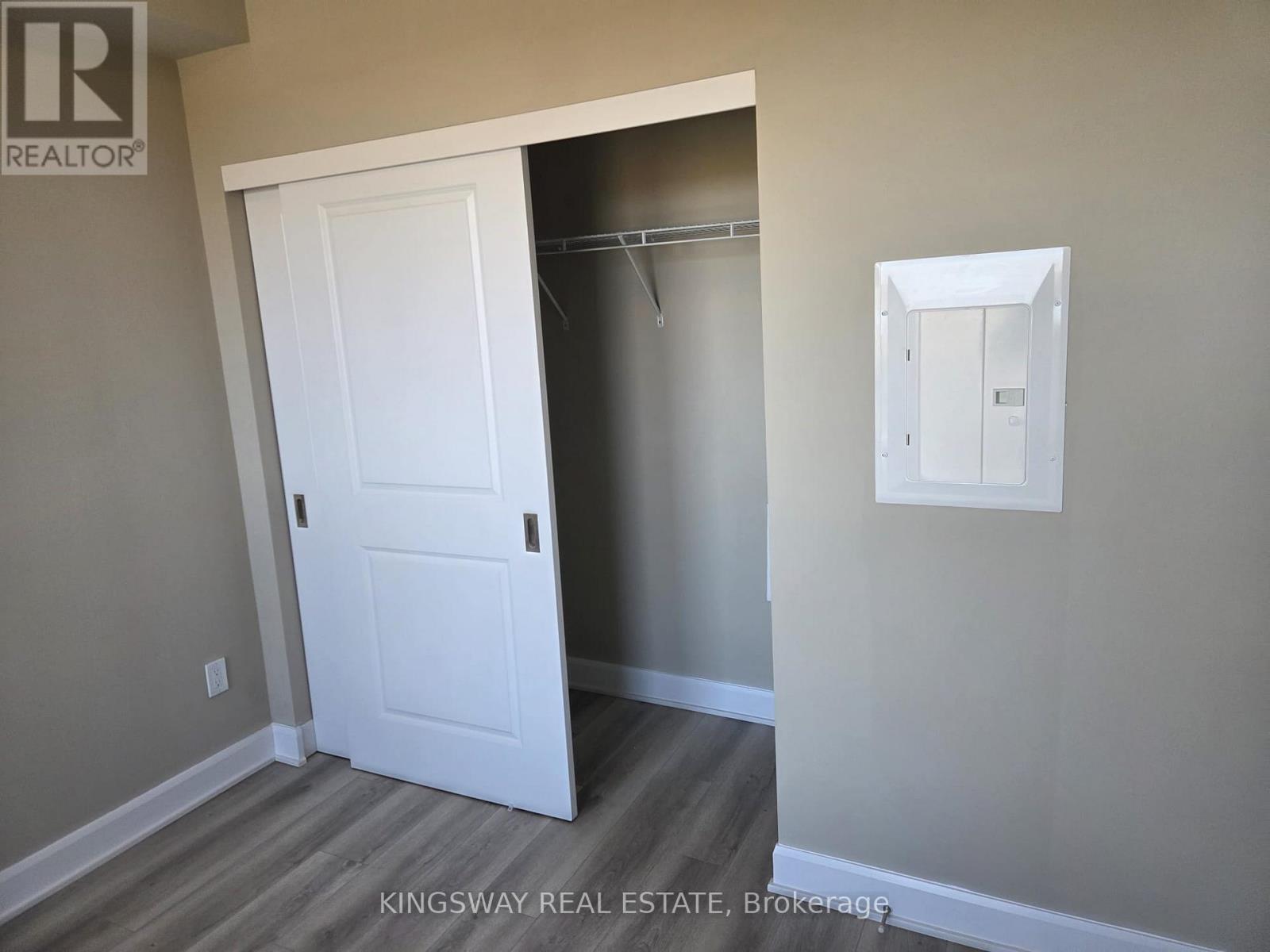 1405 - 3240 William Coltson Avenue, Oakville, Ontario  L6H 8C8 - Photo 19 - W12720128