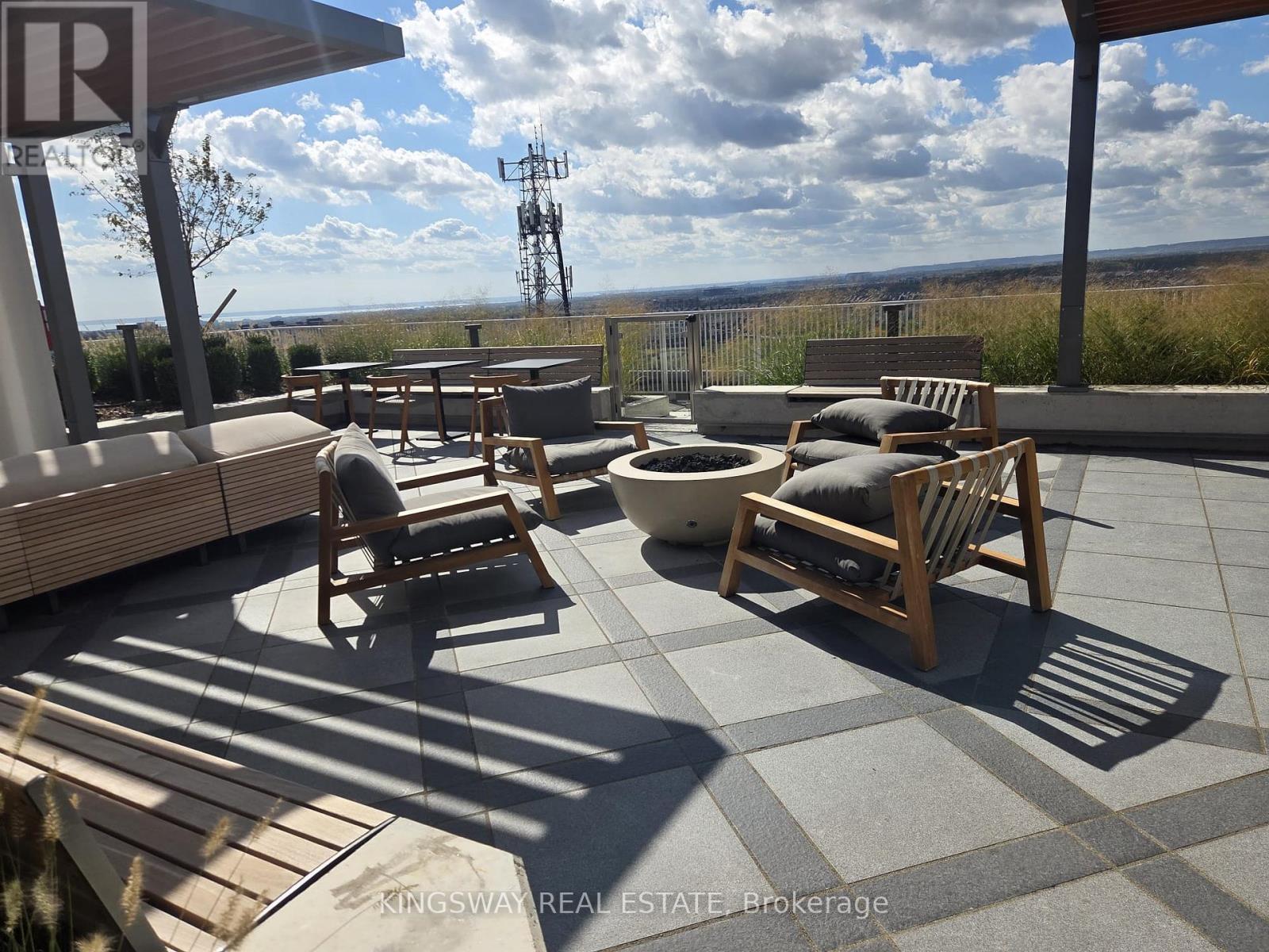 1405 - 3240 William Coltson Avenue, Oakville, Ontario  L6H 8C8 - Photo 28 - W12720128