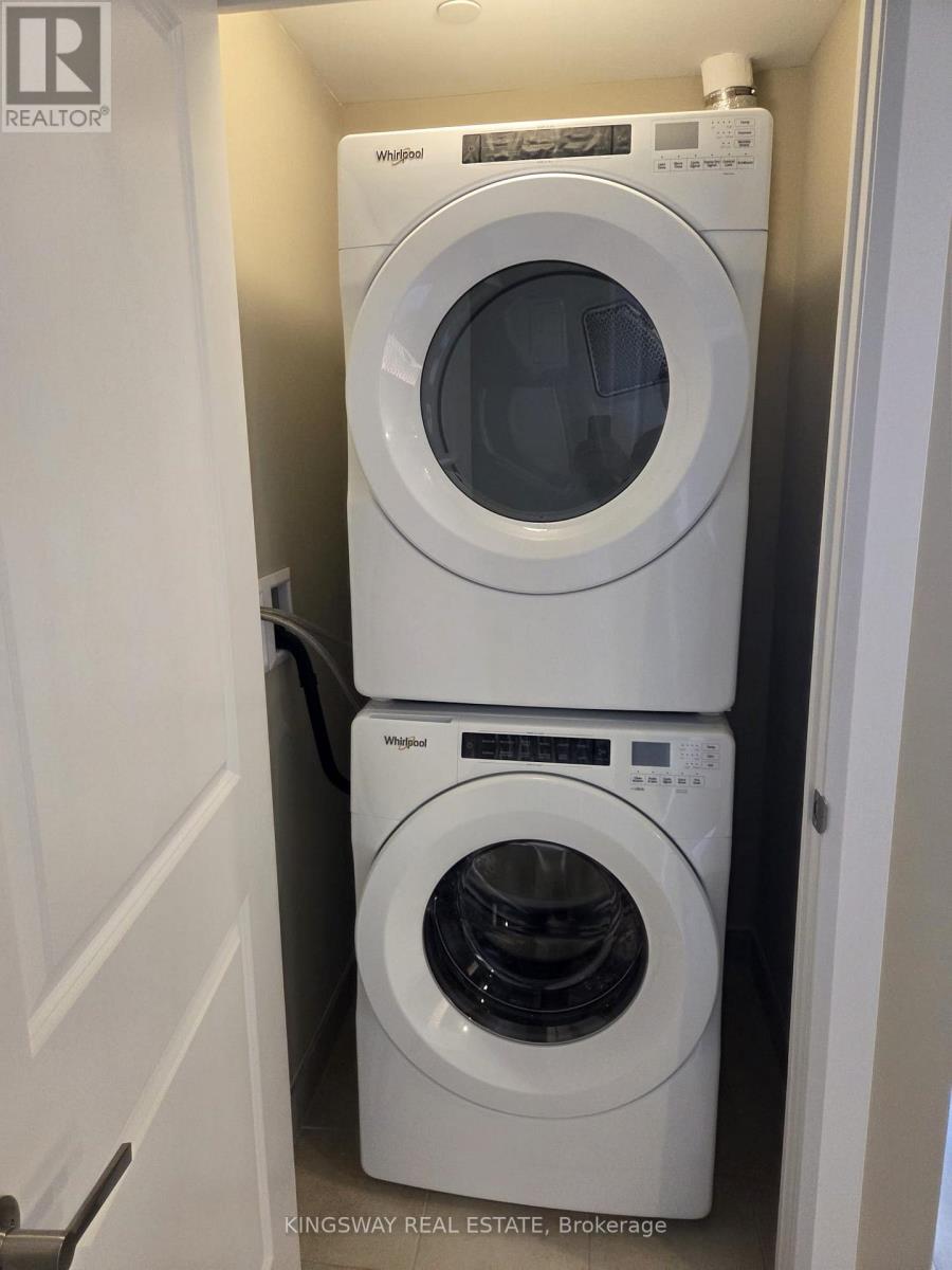 1405 - 3240 William Coltson Avenue, Oakville, Ontario  L6H 8C8 - Photo 6 - W12720128