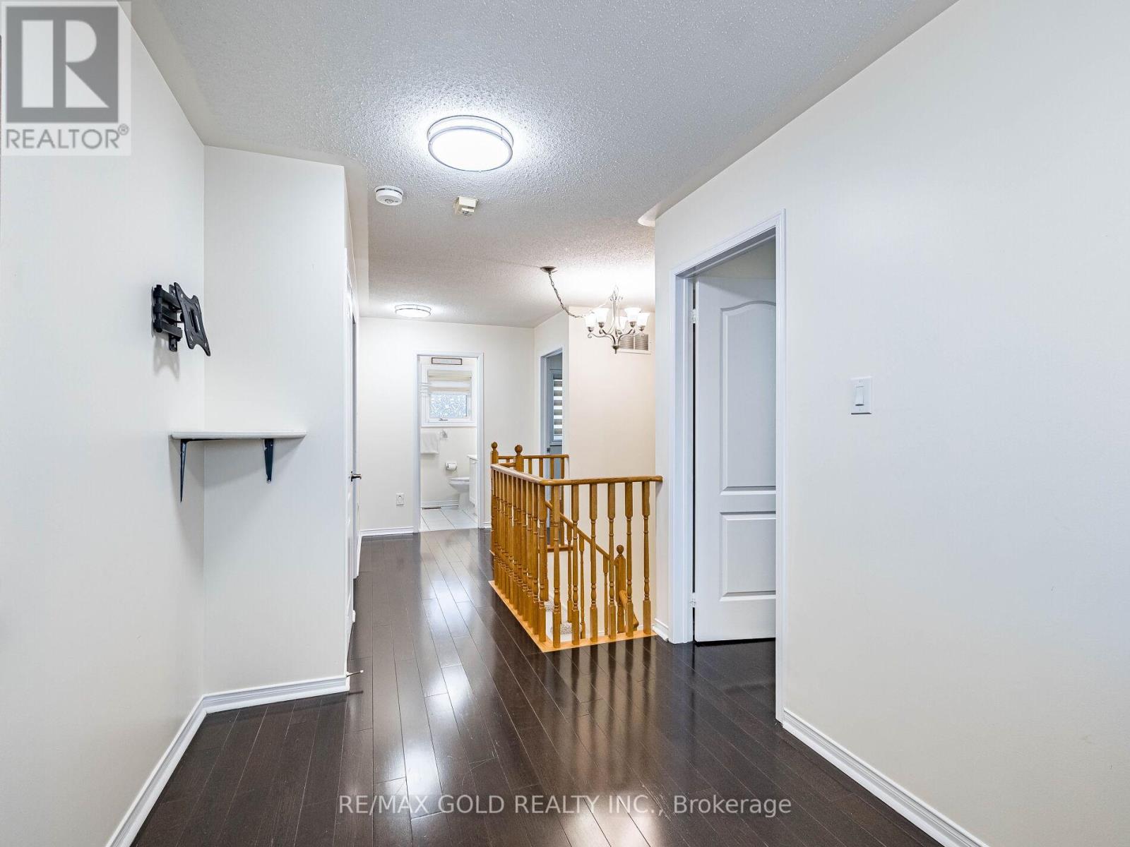 26 Waterdale Road, Brampton, Ontario  L7A 1S3 - Photo 24 - W12720178