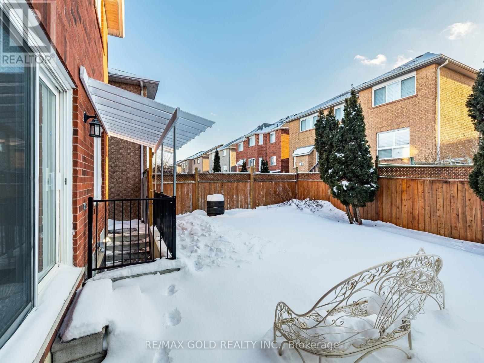 26 Waterdale Road, Brampton, Ontario  L7A 1S3 - Photo 26 - W12720178