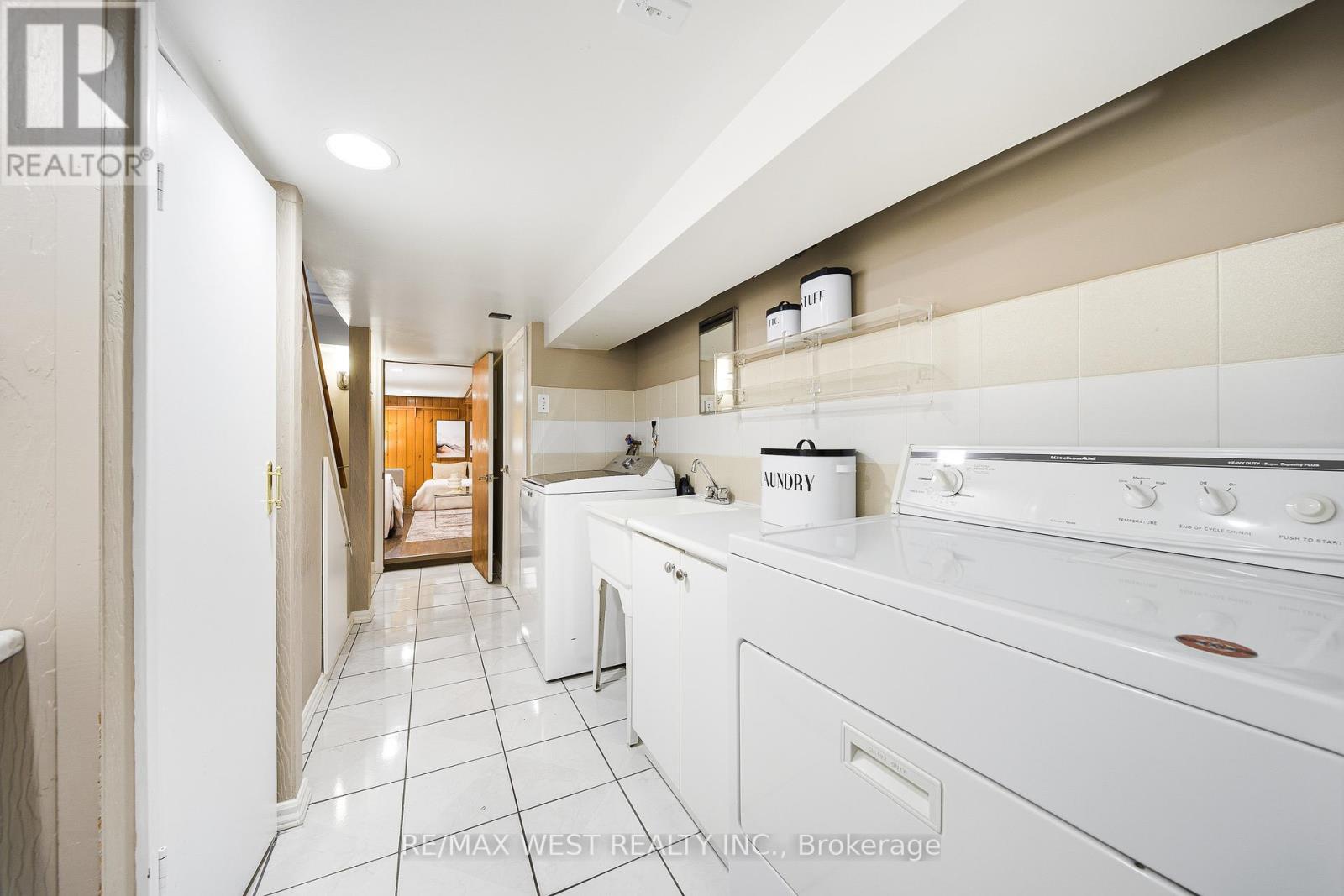 188 Fifth Street, Toronto, Ontario  M8V 2Z7 - Photo 19 - W12720200