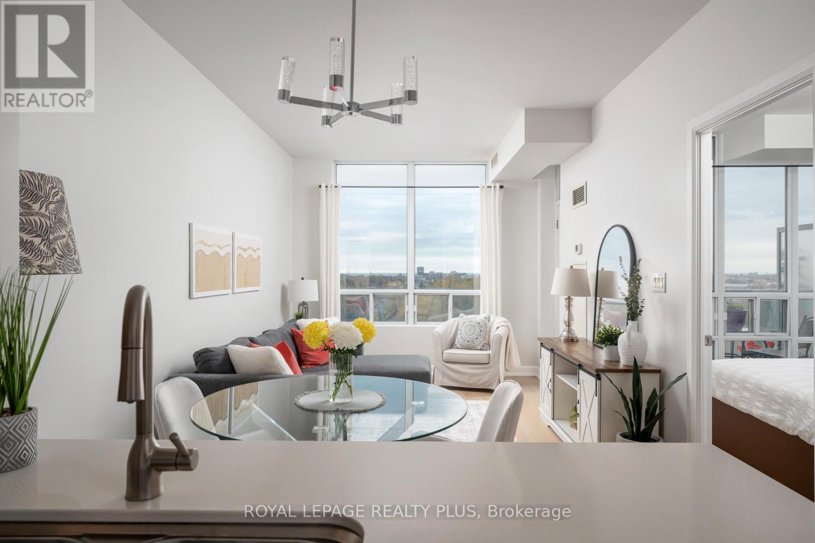 907 - 3391 Bloor Street W, Toronto, Ontario M8X 1G3 - Photo 12 - W12720226