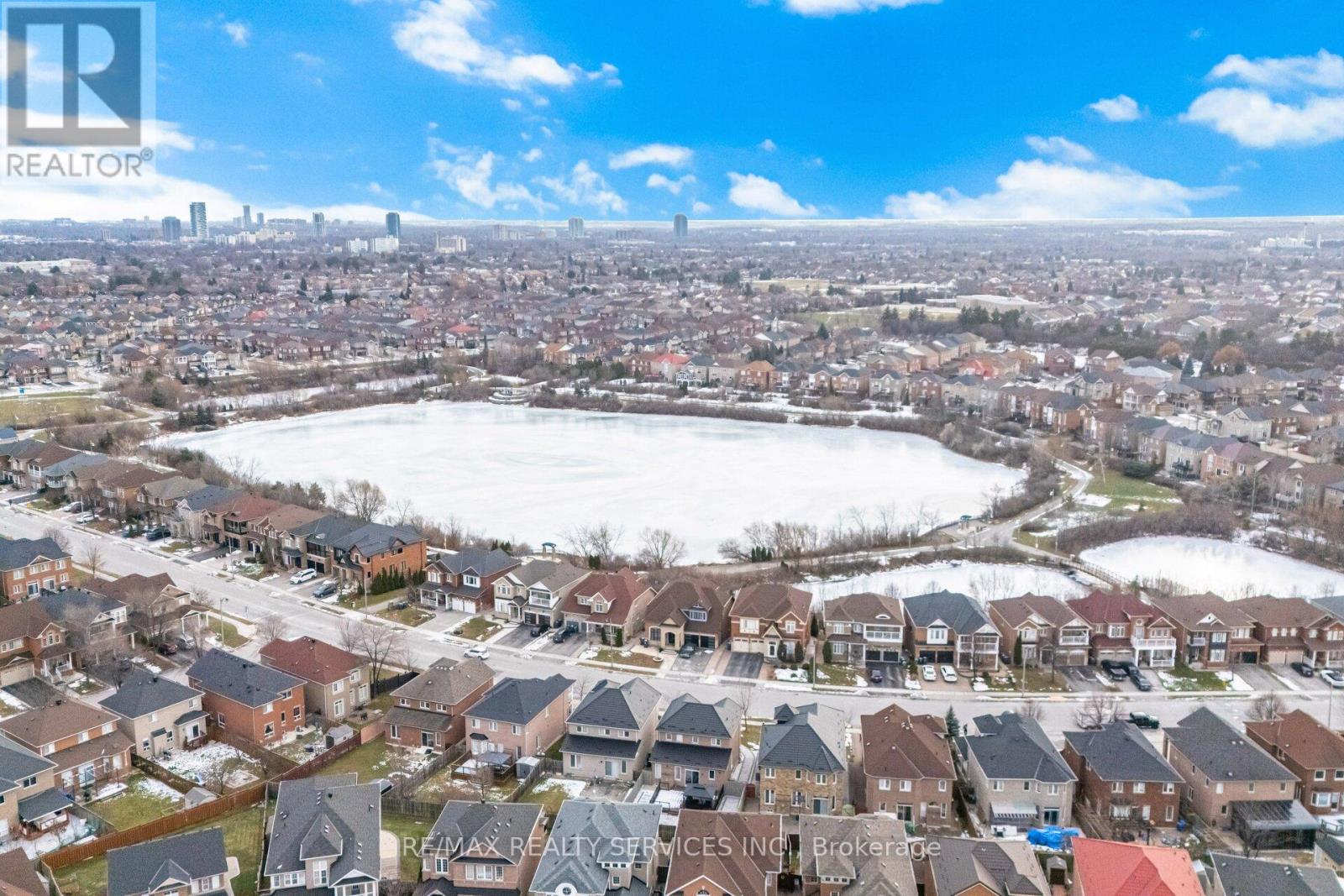 31 Seahorse Avenue, Brampton, Ontario  L6V 4N7 - Photo 45 - W12720244