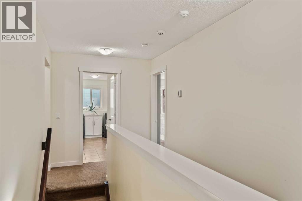 42 Drake Landing Drive, Okotoks, Alberta  T1S 0B9 - Photo 21 - A2270608