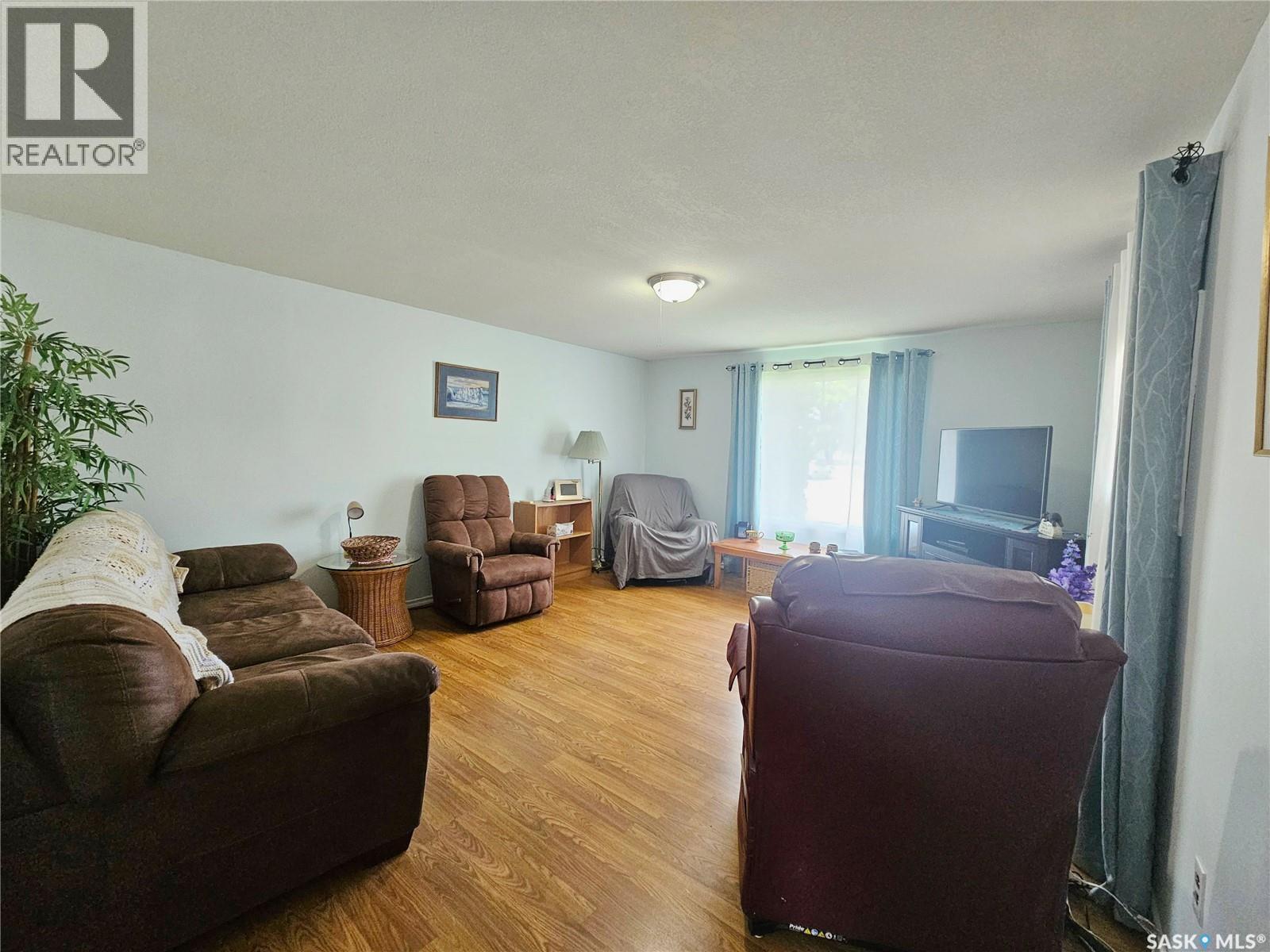 209 17th Street W, Battleford, Saskatchewan  S0M 0E0 - Photo 9 - SK027072