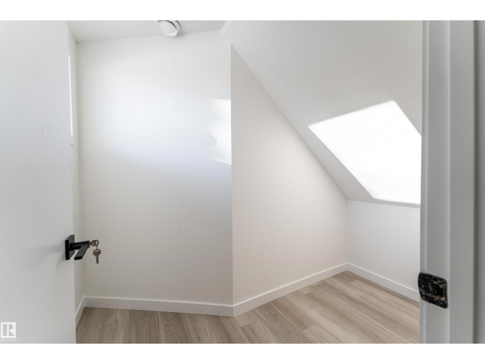 13307 116 Av Nw, Edmonton, Alberta  T5M 3E4 - Photo 34 - E4470720