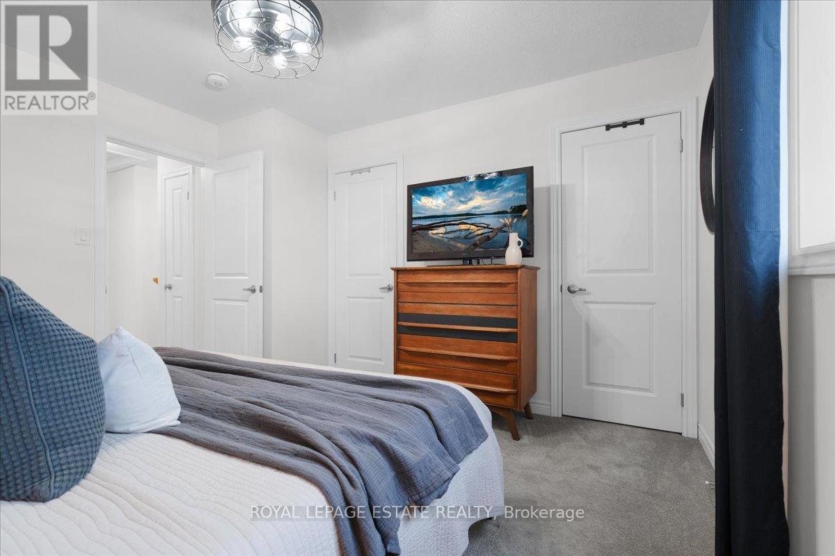 39 Radison Lane, Hamilton, Ontario  L8H 0B5 - Photo 17 - X12720044