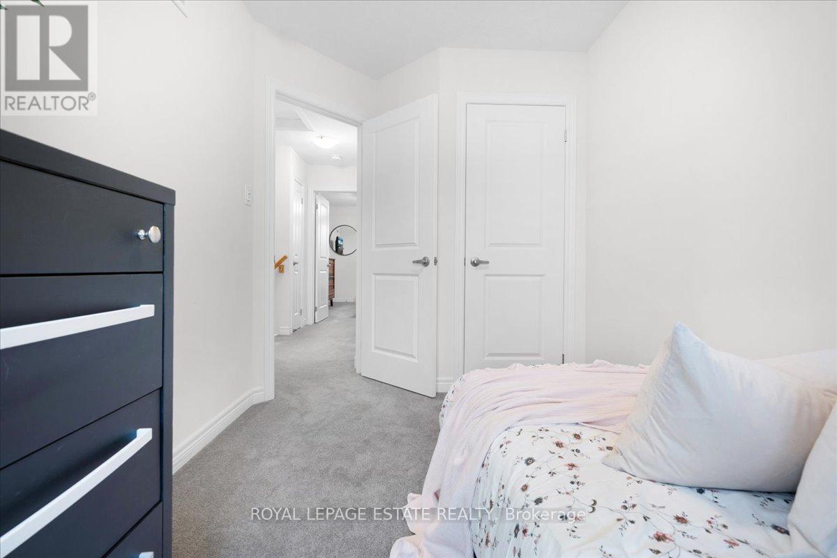 39 Radison Lane, Hamilton, Ontario  L8H 0B5 - Photo 20 - X12720044