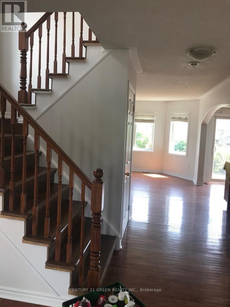 26 Garth Massey Drive, Cambridge, Ontario  N1T 2H2 - Photo 2 - X12720084