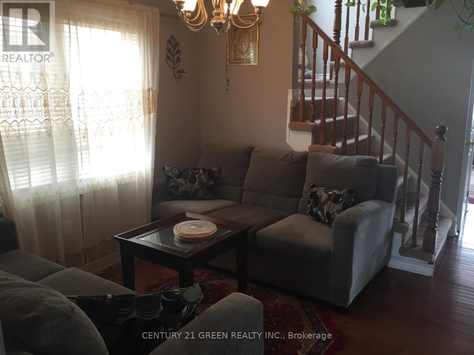 26 Garth Massey Drive, Cambridge, Ontario  N1T 2H2 - Photo 3 - X12720084