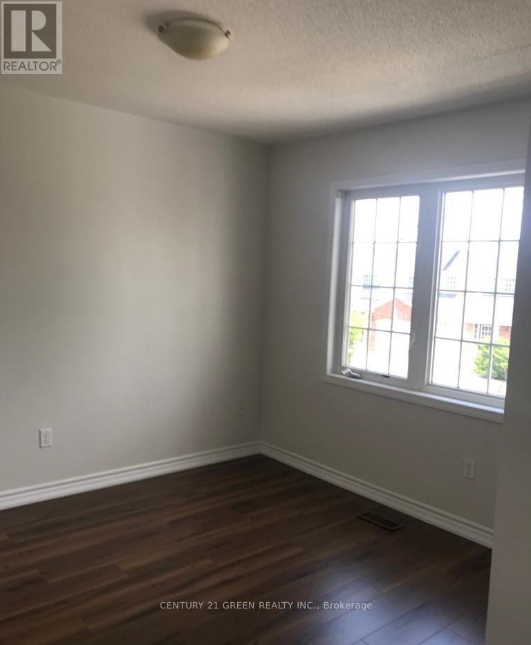 26 Garth Massey Drive, Cambridge, Ontario  N1T 2H2 - Photo 6 - X12720084