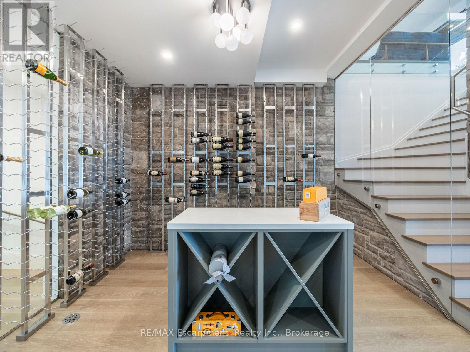 140 Secord Lane, Burlington, Ontario  L7L 2H7 - Photo 33 - W12720280