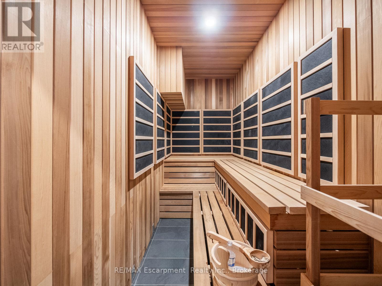 140 Secord Lane, Burlington, Ontario  L7L 2H7 - Photo 38 - W12720280