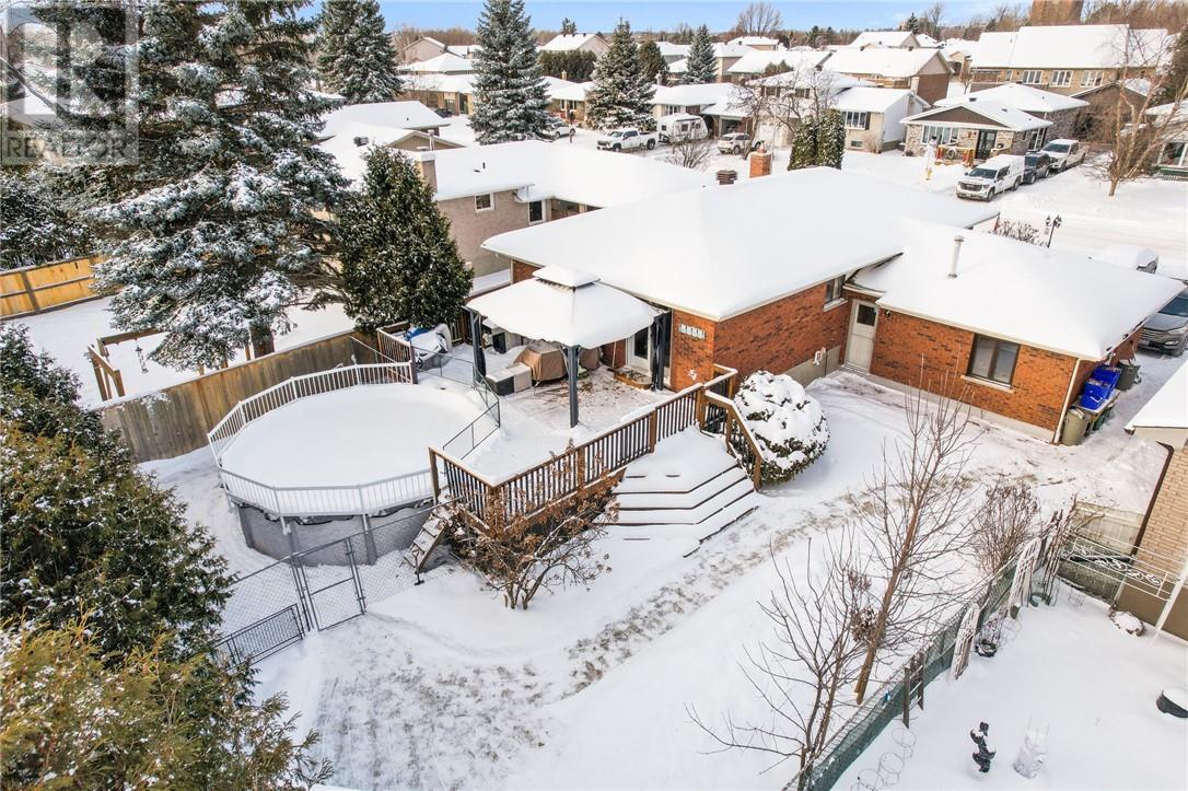 1089 Soloy Drive, Sudbury, Ontario  P3A 1E6 - Photo 2 - 2126049