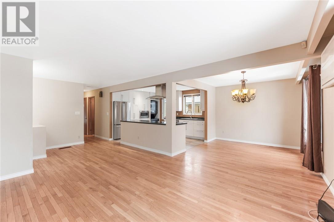 1089 Soloy Drive, Sudbury, Ontario  P3A 1E6 - Photo 10 - 2126050