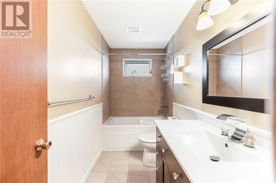 1089 Soloy Drive, Sudbury, Ontario  P3A 1E6 - Photo 18 - 2126049